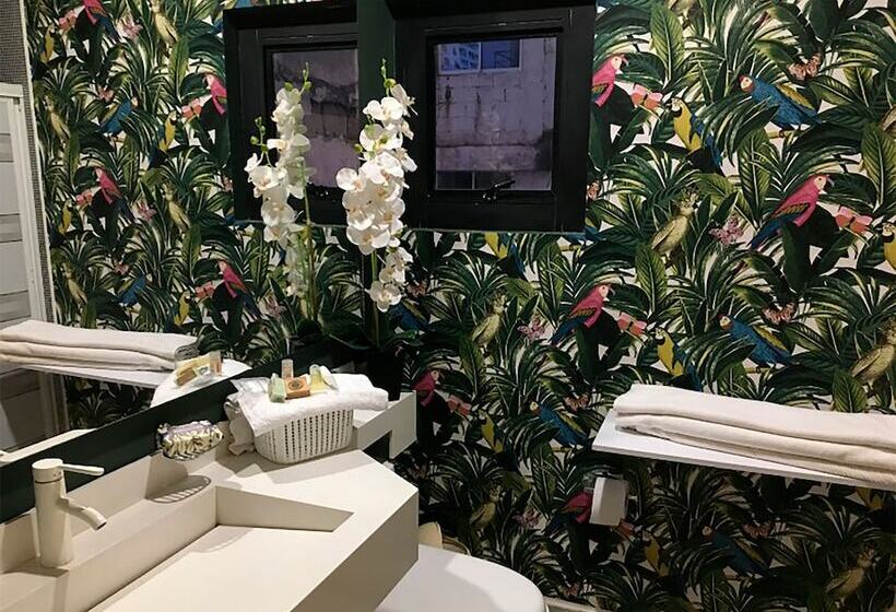 חדר דלוקס נוף לים, Arte