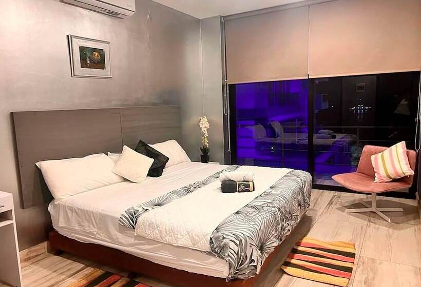 חדר דלוקס נוף לים, Arte