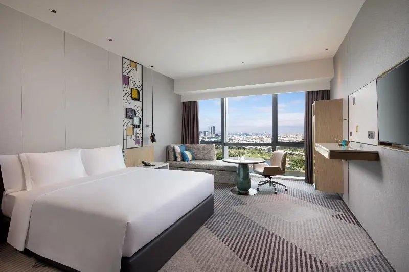 キングサイズベッドのスタンダードルーム, Crowne Plaza Foshan Nanhai An Ihg