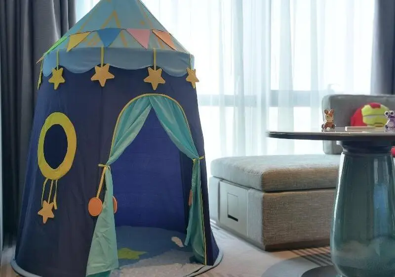 キングサイズベッドのスタンダードルーム, Crowne Plaza Foshan Nanhai An Ihg