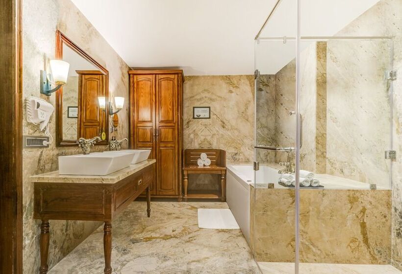 プレジデントスイートルーム, Lemon Tree Premier, Dwarka