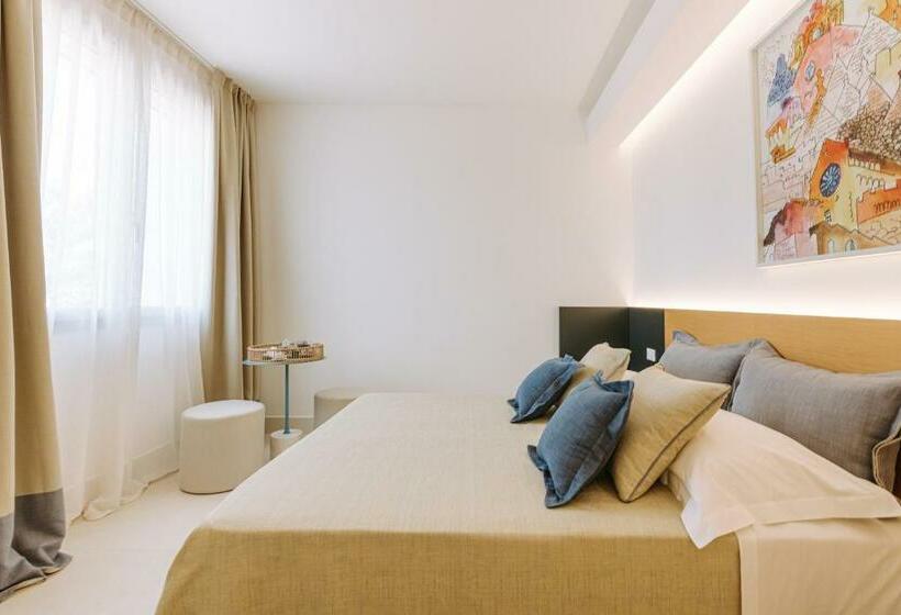 غرفة كومفورت ثلاثية, Miramare Blue Stay