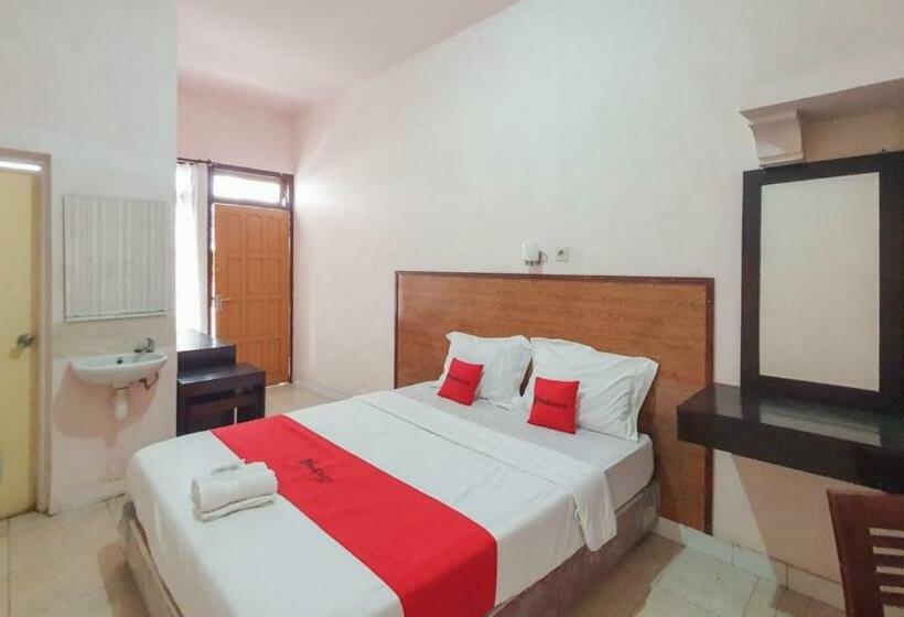 Deluxe Rum, Reddoorz At Pujon Malang