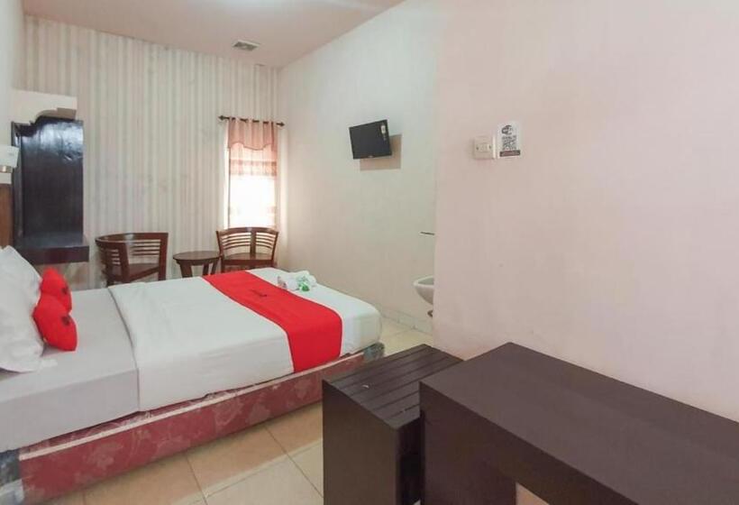 Deluxe Rum, Reddoorz At Pujon Malang