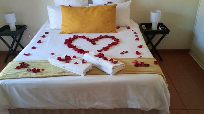 Номер Стандарт, Nqabanqaba