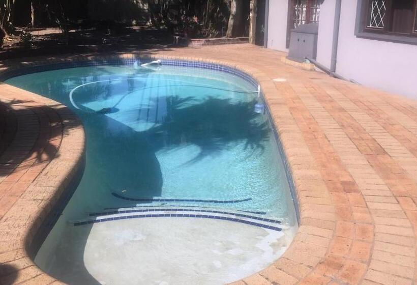 Номер Стандарт, Nqabanqaba