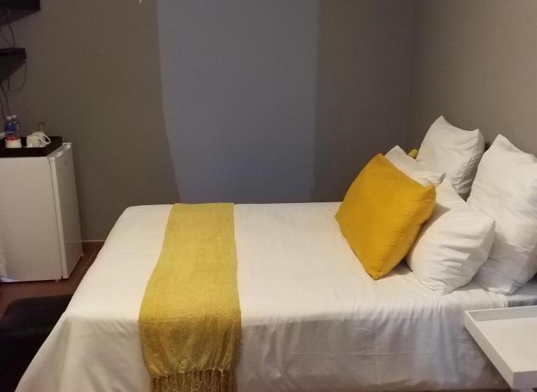 غرفة قياسية, Nqabanqaba