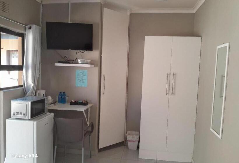 غرفة أساسية, Nqabanqaba