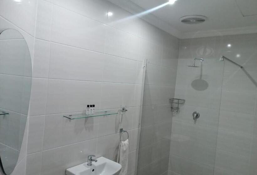 غرفة إقتصادية, Nqabanqaba