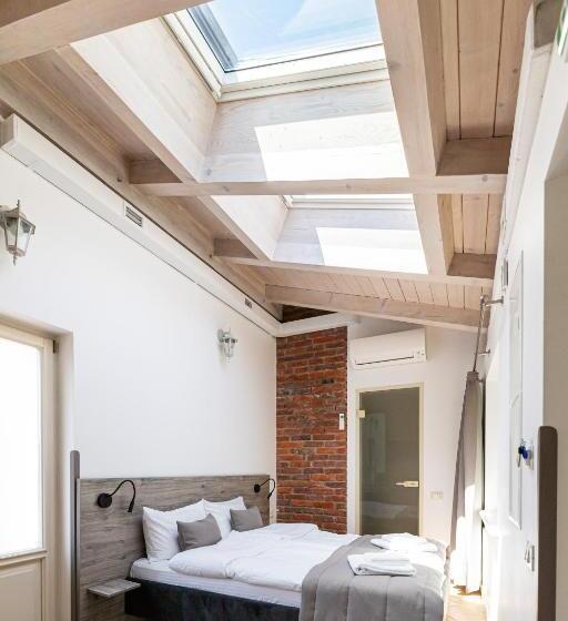 اتاق عادی, Oysters & Bubbles Gastro Hotel. Rynok Square