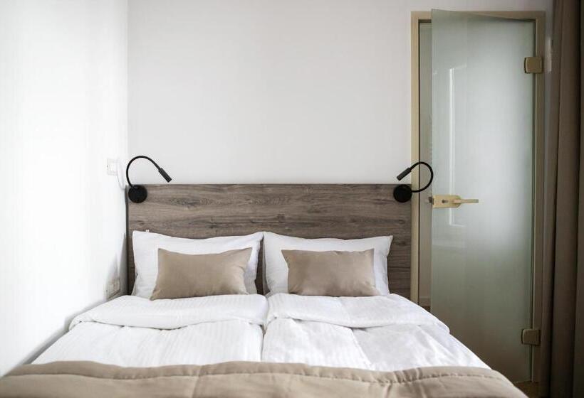 اتاق عادی, Oysters & Bubbles Gastro Hotel. Rynok Square