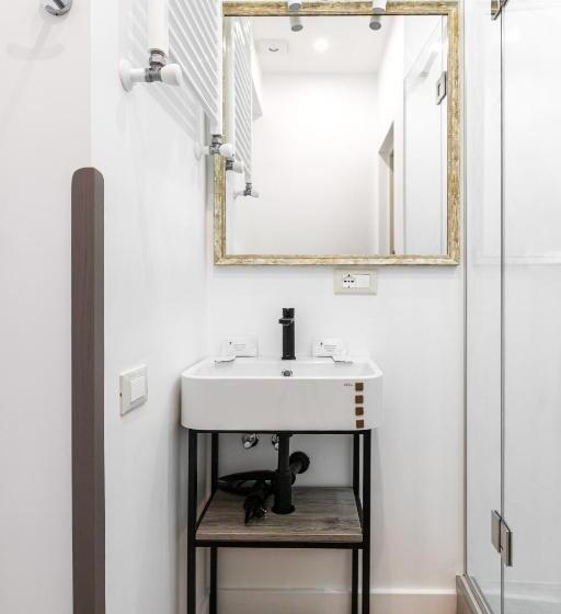 اتاق استاندارد, Oysters & Bubbles Gastro Hotel. Rynok Square