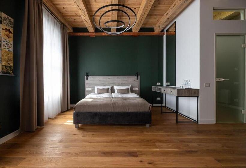 اتاق استاندارد با چشمانداز شهر, Oysters & Bubbles Gastro Hotel. Rynok Square