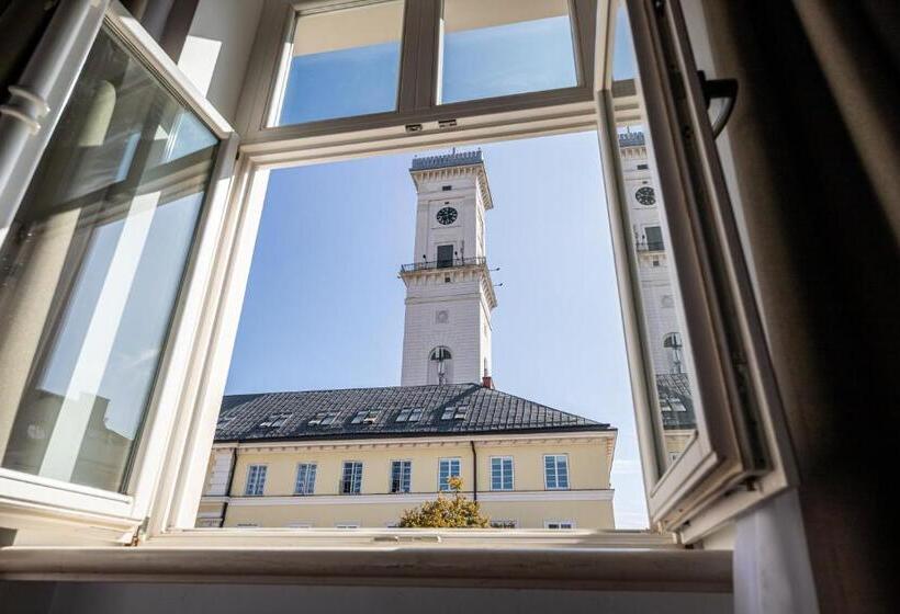 اتاق سوپریور, Oysters & Bubbles Gastro Hotel. Rynok Square