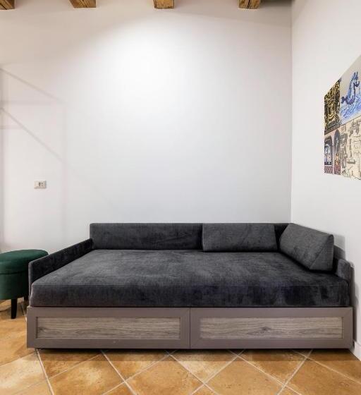 اتاق سوپریور, Oysters & Bubbles Gastro Hotel. Rynok Square