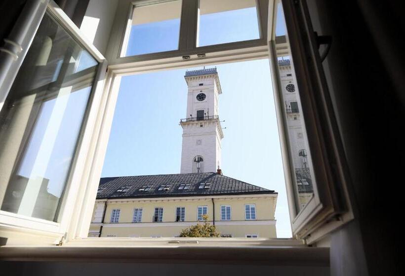 اتاق سوپریور, Oysters & Bubbles Gastro Hotel. Rynok Square