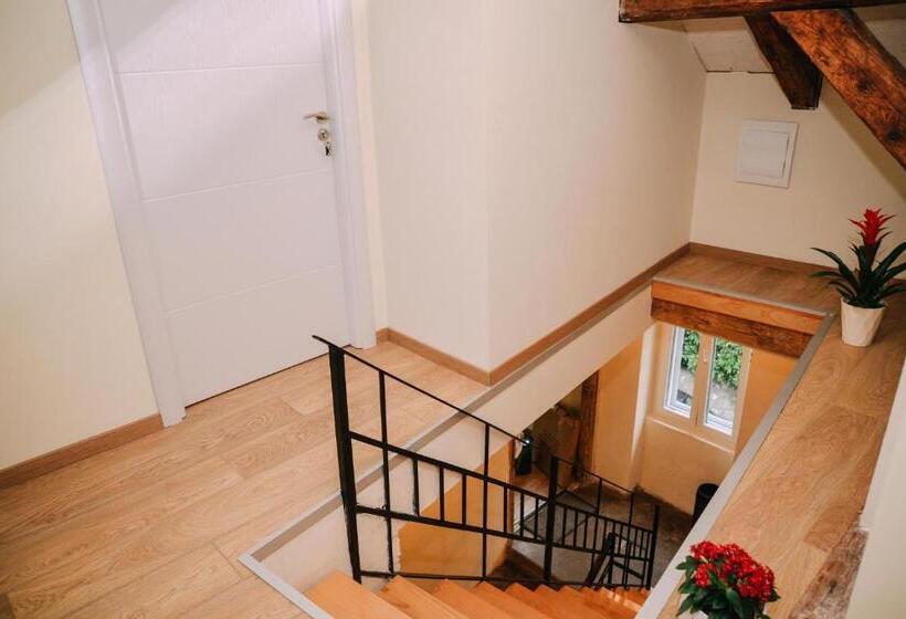 اتاق استاندارد, Step To Kotor Bay Guesthouse