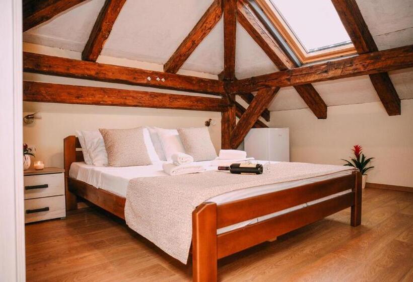 اتاق استاندارد, Step To Kotor Bay Guesthouse