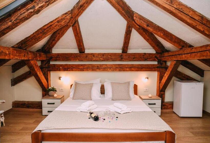 اتاق استاندارد, Step To Kotor Bay Guesthouse