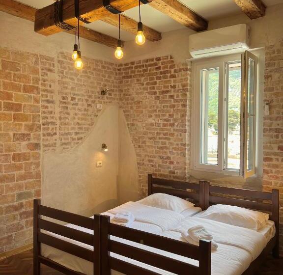 Triple Room Sea View, Step To Kotor Bay Guesthouse