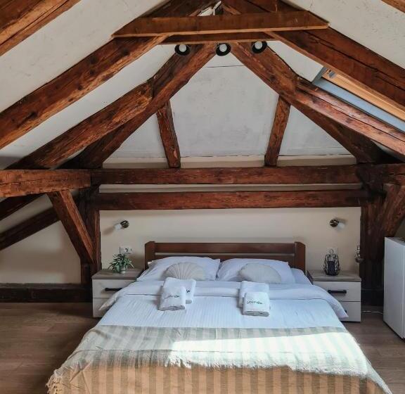 اتاق استاندارد, Step To Kotor Bay Guesthouse