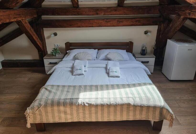 اتاق استاندارد, Step To Kotor Bay Guesthouse