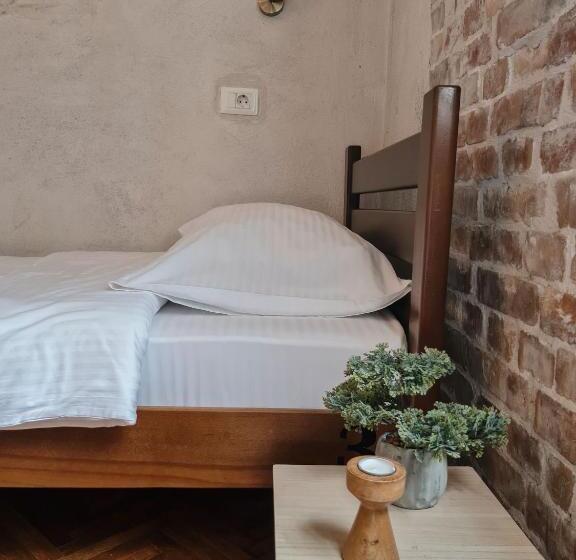 Triple Room Sea View, Step To Kotor Bay Guesthouse