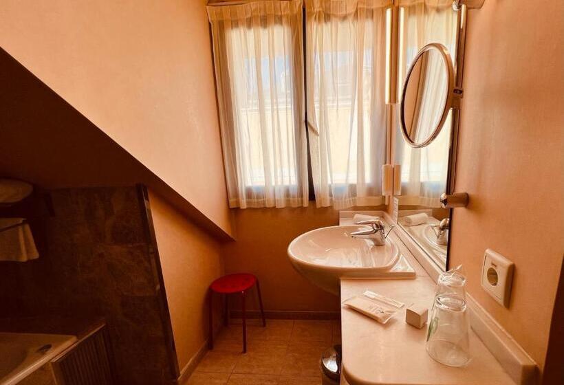 اتاق سوپریور, Hospedium Hotel Los Lanceros