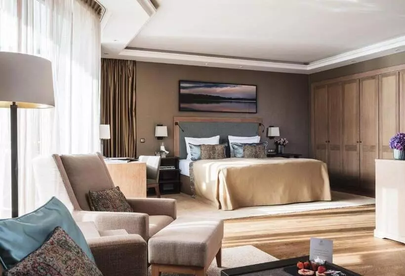 湖の見えるジュニアスイート, Althoff Seehotel überfahrt