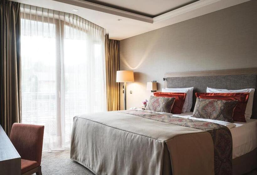 סוויטה, Althoff Seehotel überfahrt