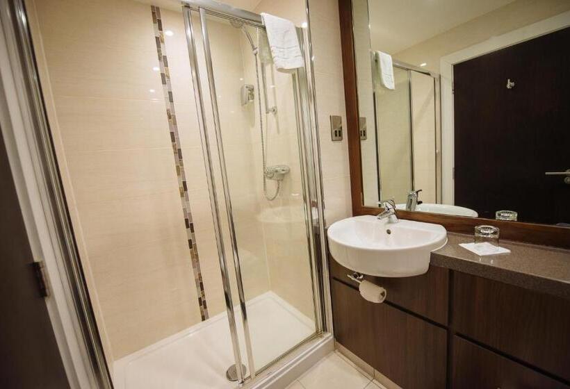 סוויטה, Black Ivy