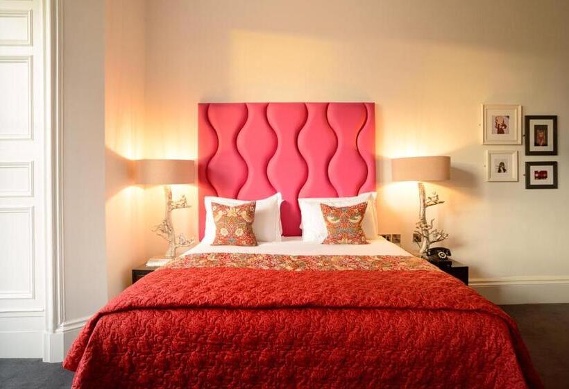 סוויטה, Black Ivy