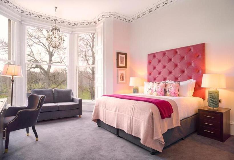 סוויטה, Black Ivy