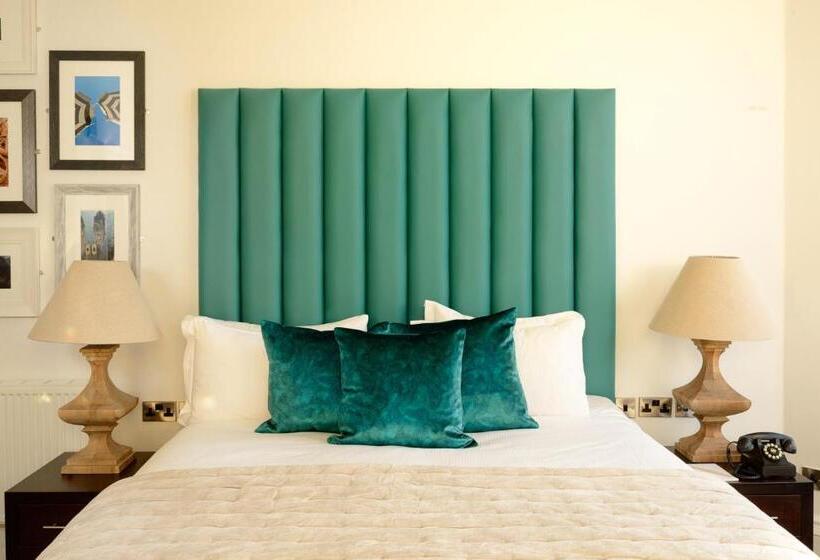 סוויטה, Black Ivy