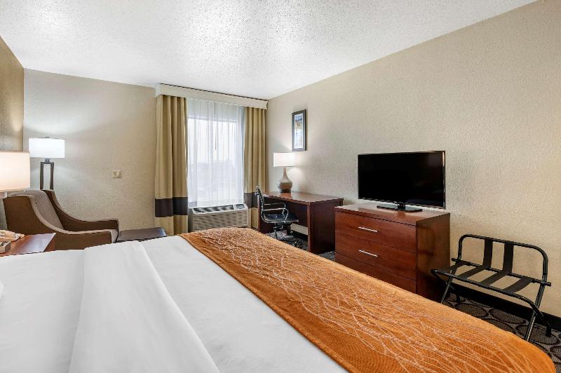 キングサイズベッドのスタンダードルーム, Comfort Inn Airport Turfway Road
