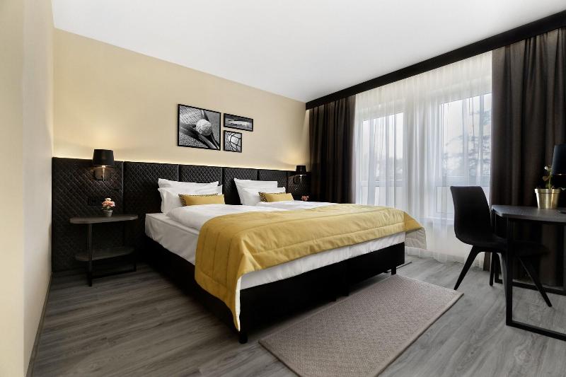 Номер Superior, Court