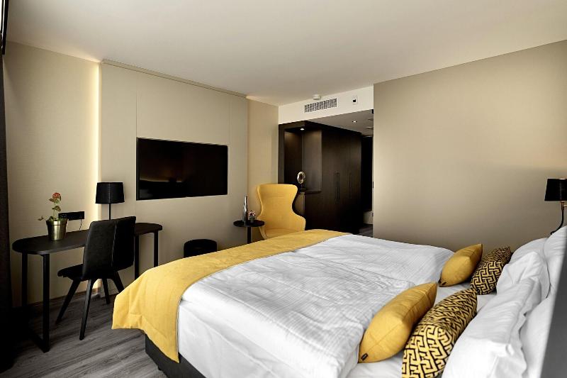 Номер Superior, Court