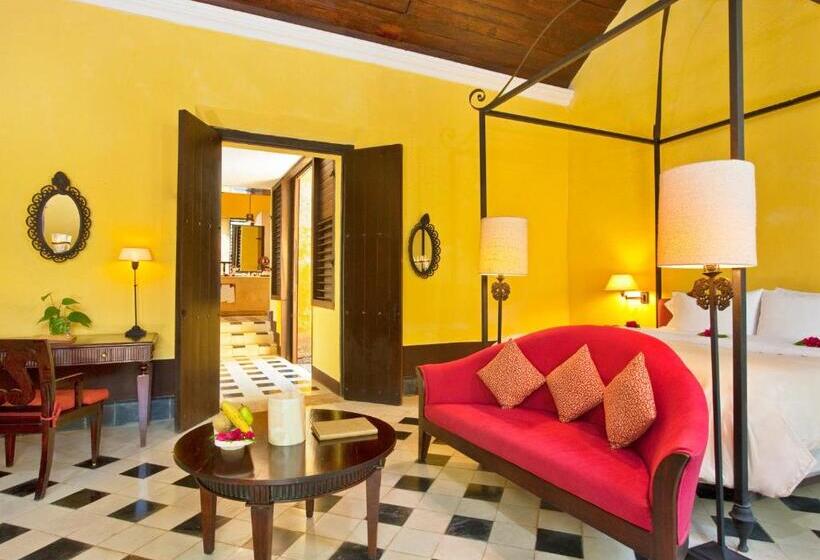 带大床的豪华间, Hacienda Uayamon