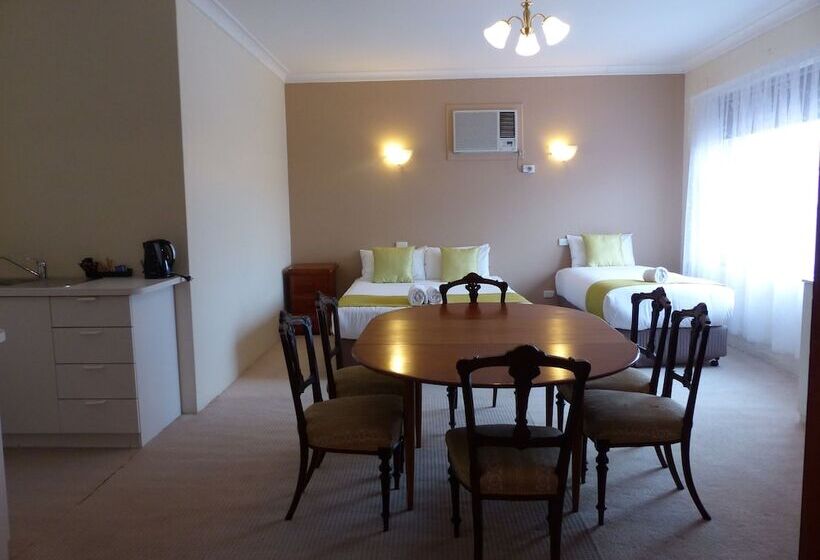 آپارتمان 3 خوابه, Meramie Motor Inn