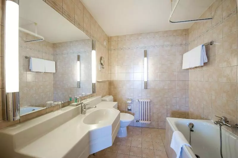 اتاق استاندارد با تخت بزرگ, Metterra Hotel On Whyte