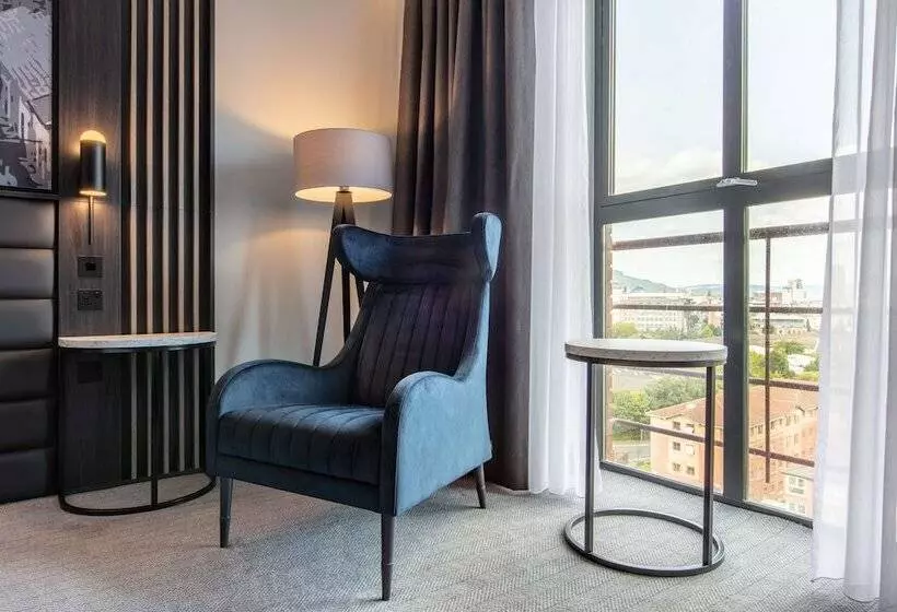 اتاق پرمیوم, Voco Belfast, An Ihg