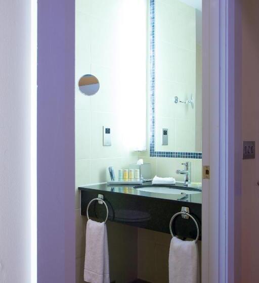 Стандартный Номер Кровать Кинг, Voco Belfast, An Ihg