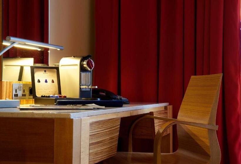 Стандартный Номер Кровать Кинг, Voco Belfast, An Ihg