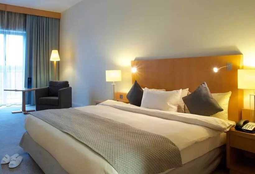 اتاق استاندارد با تخت بزرگ, Voco Belfast, An Ihg