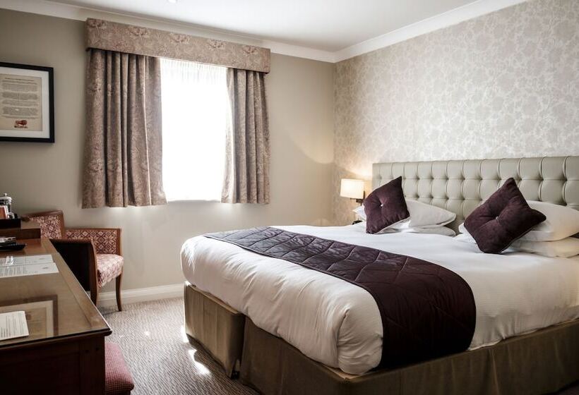 エクゼクティブルーム, The Red Lion