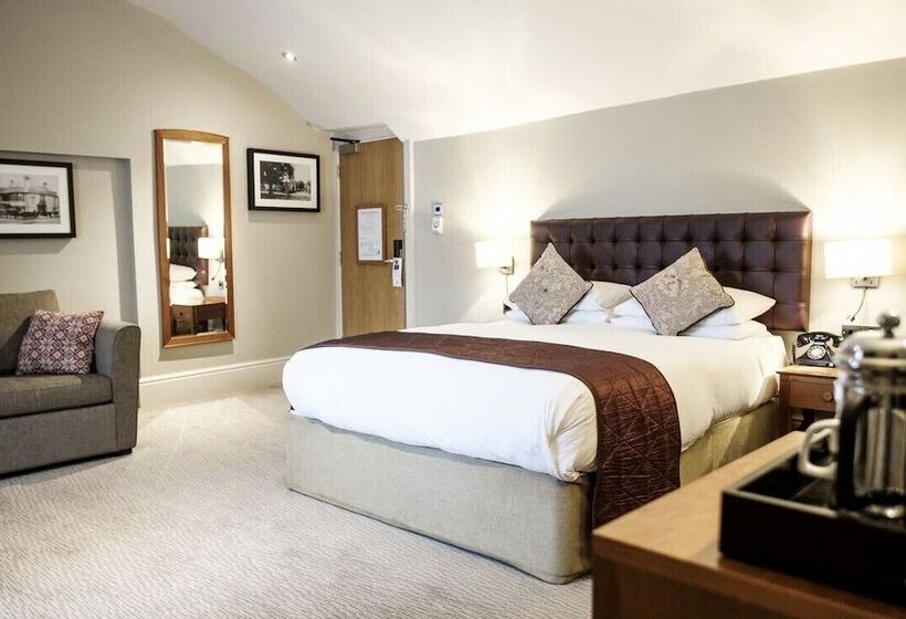 ファミリールーム, The Red Lion