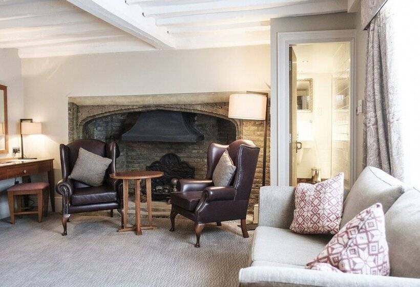 ファミリールーム, The Red Lion