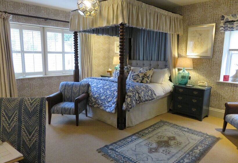 غرفة ديلوكس, The Swan