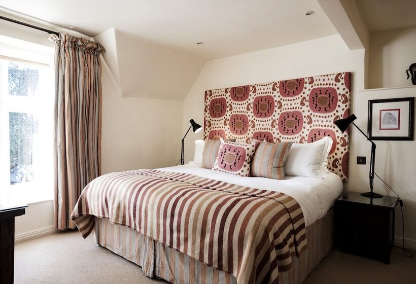 منزل غرفة نوم واحدة, The Swan