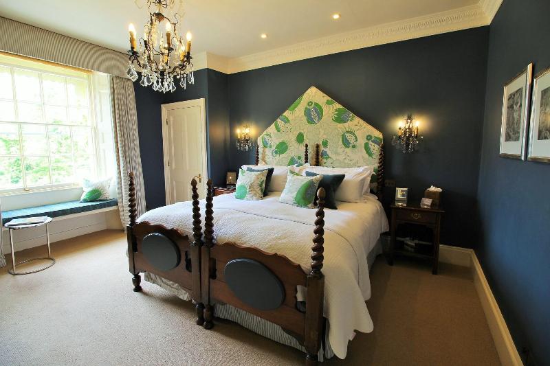 غرفة ديلوكس, The Swan